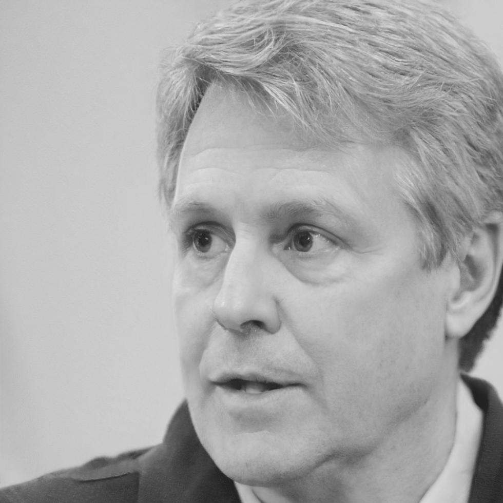 Jean-Pierre Martin, analyste financier senior